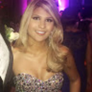 Meet your Posher, Caroline